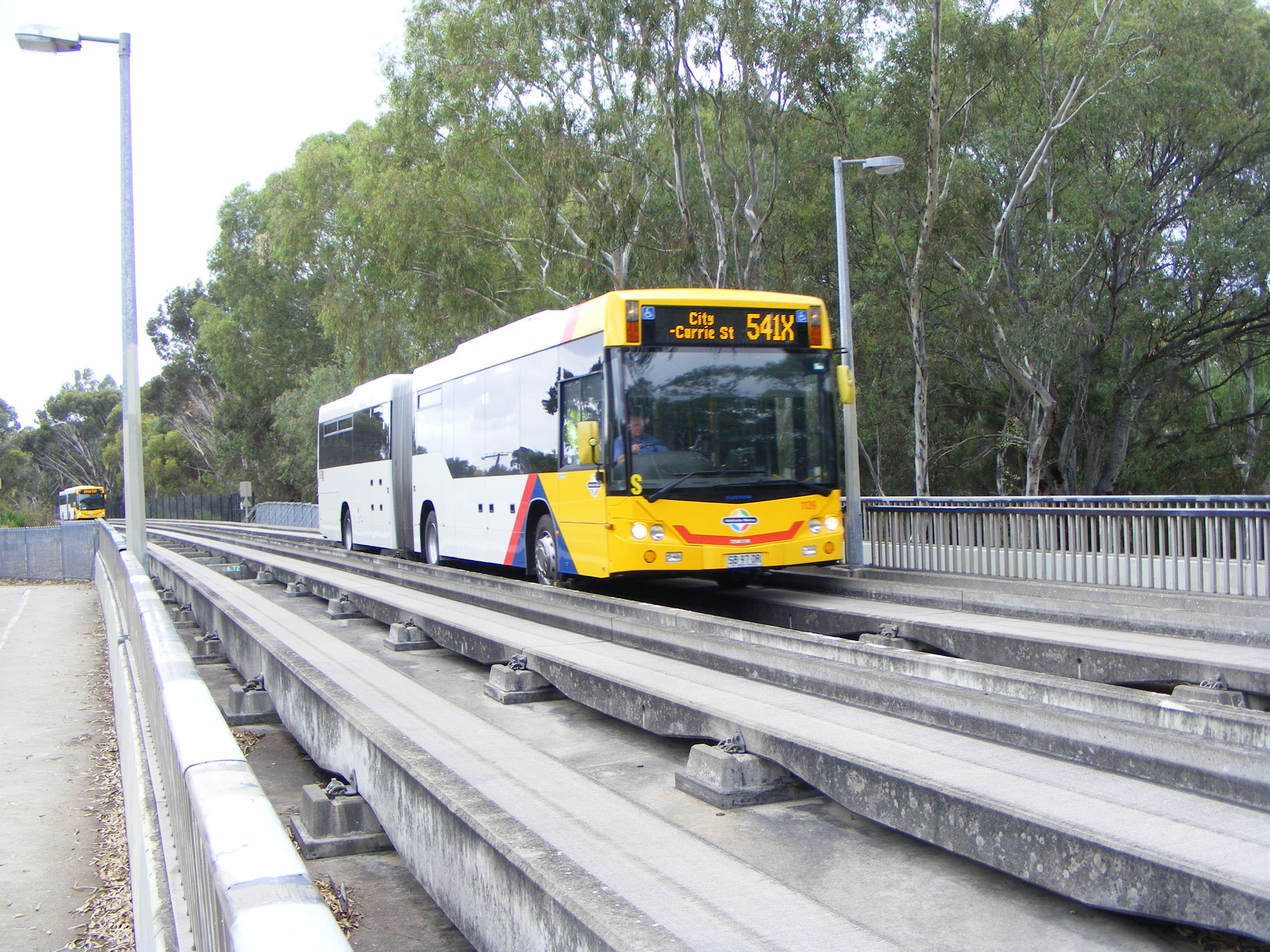 Adelaide Metro articulated buses BUS IMAGE GALLERY